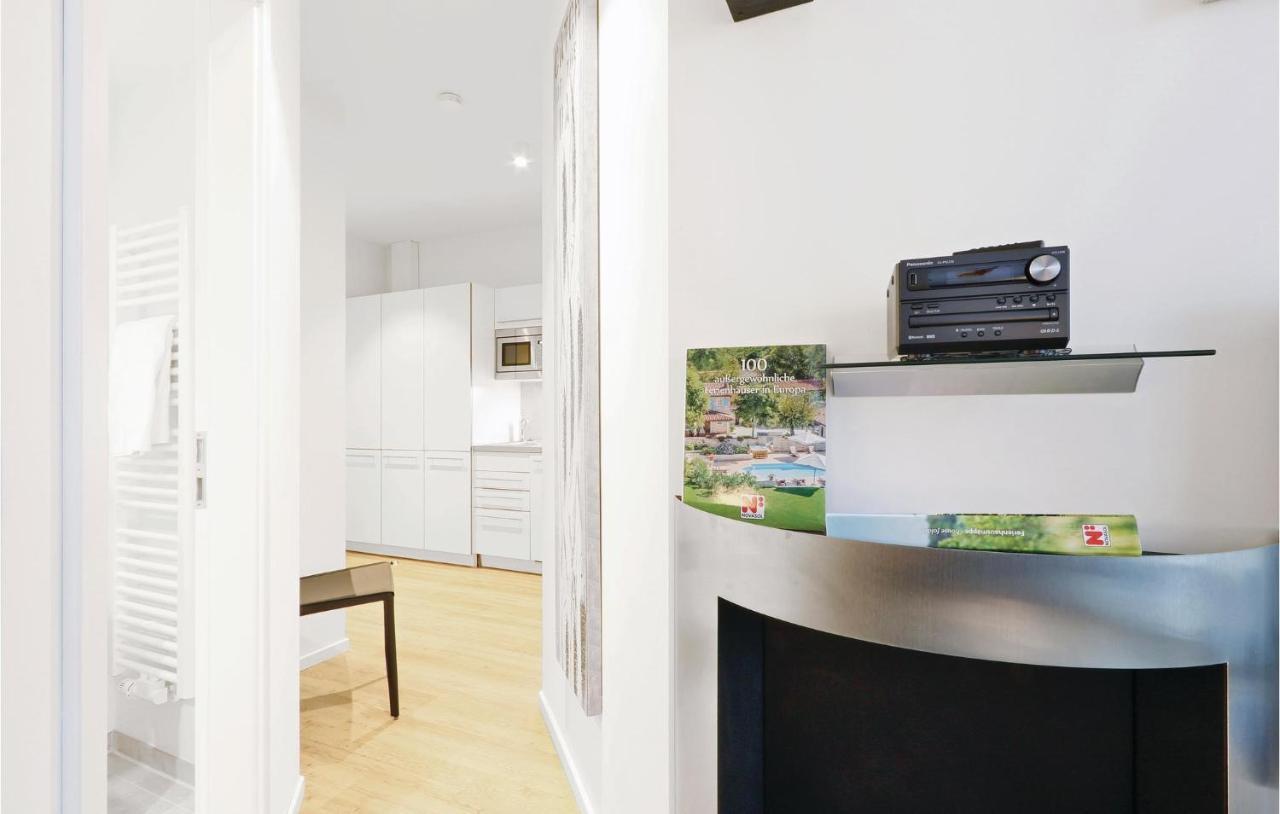 Cozy Apartment In Luebeck Travemuende With Kitchen Экстерьер фото